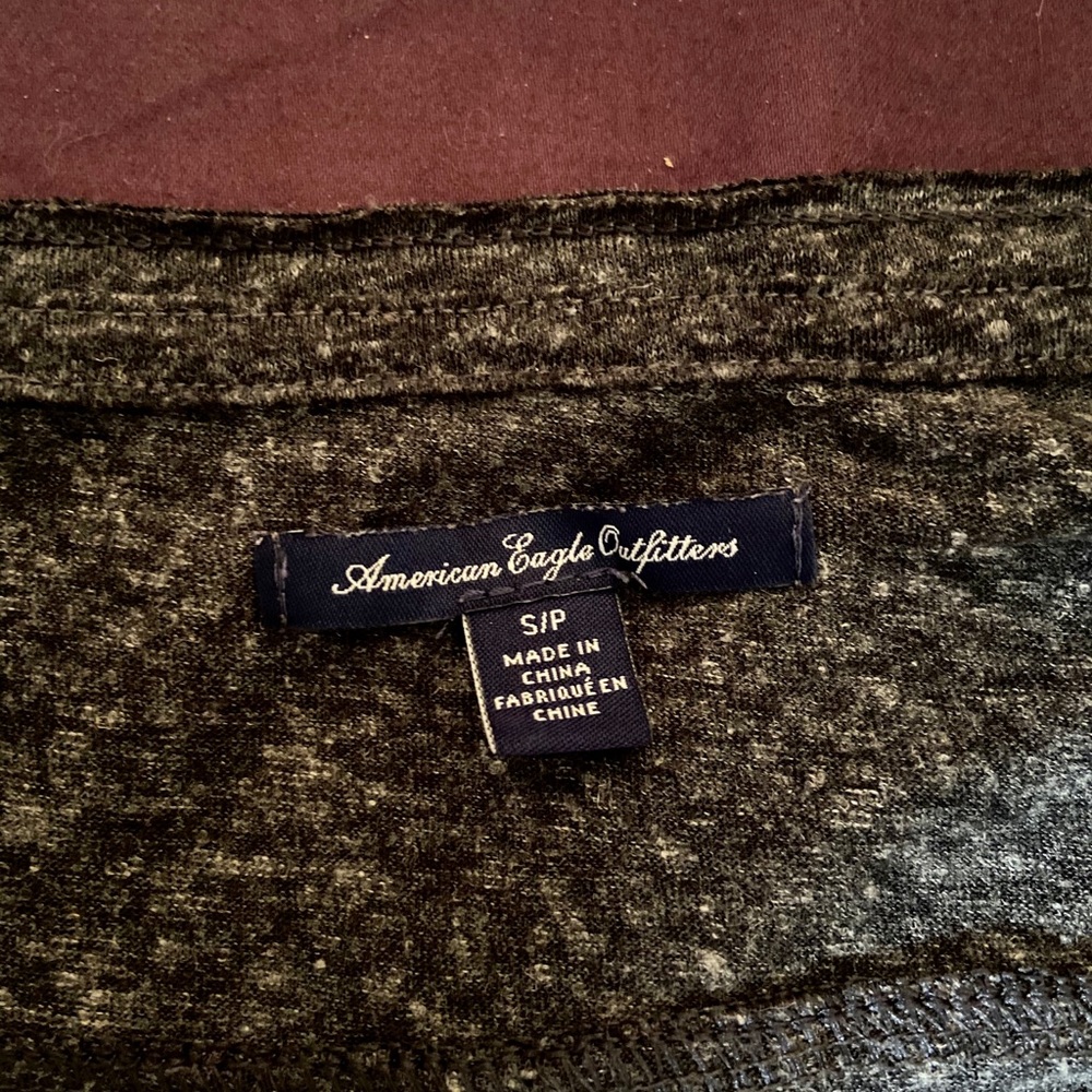 TShirt - Picture 2 of 3